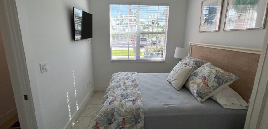 BAHAMA BEACH CLUB 2071