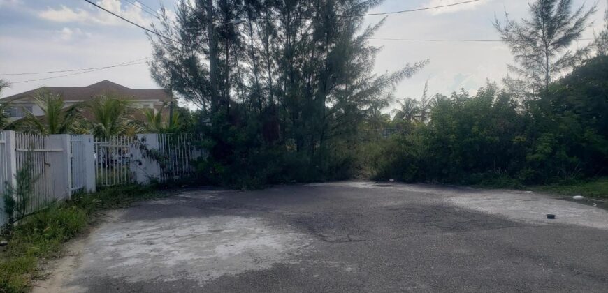 M/F Lot in the South M/F Lot in the South