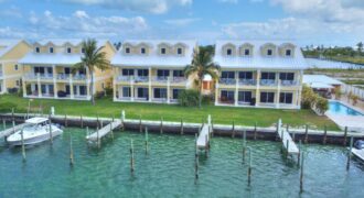 PINEAPPLE POINTE