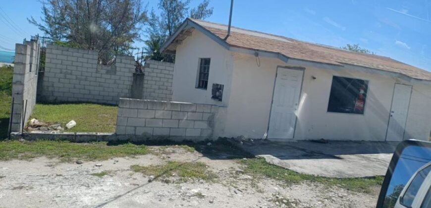 FIXER UPPER ANDROS