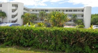 #212 LAKEVIEW MANOR CONDO