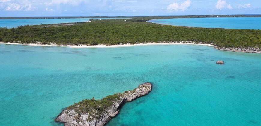 16 ACRE BEACHFRONT PARCEL